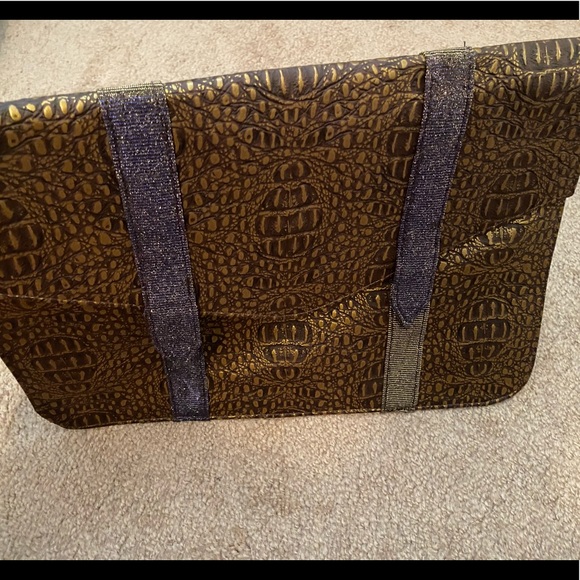 Big brown clutch straps R shimmery gold/purple NWT - Picture 3 of 5
